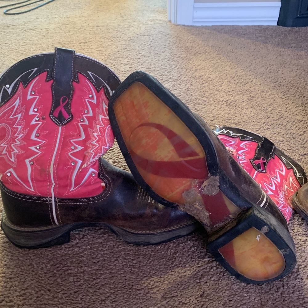Ariat Breast Cancer Awareness boots